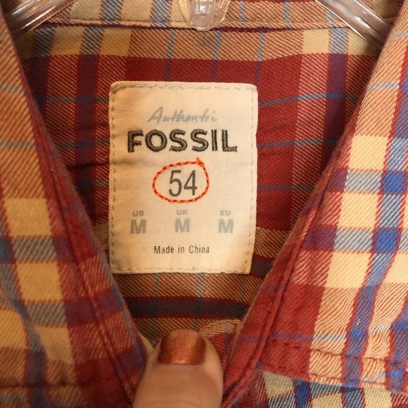 Fossil 54 Red Plaid Vintage Fit Button Down Shirt - Picture 5 of 7